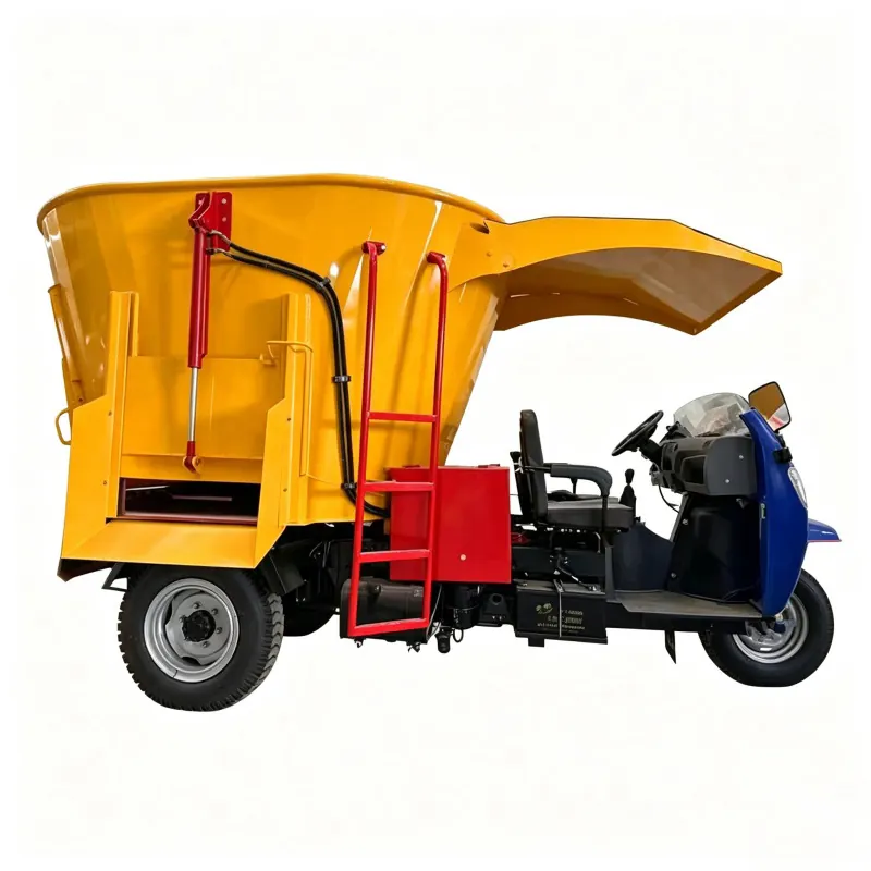 Self-propelled TMR mixer